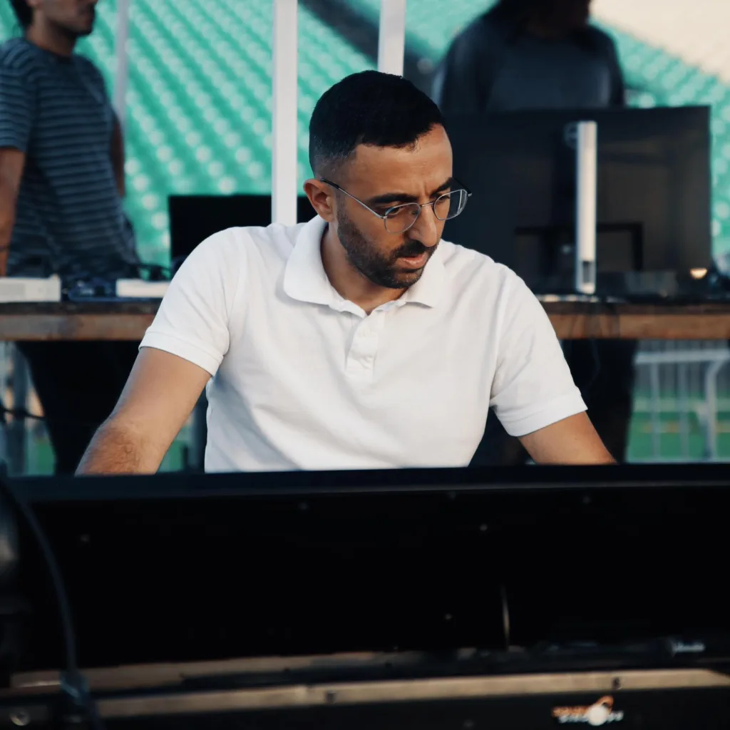 שי סוויסה - תאורן